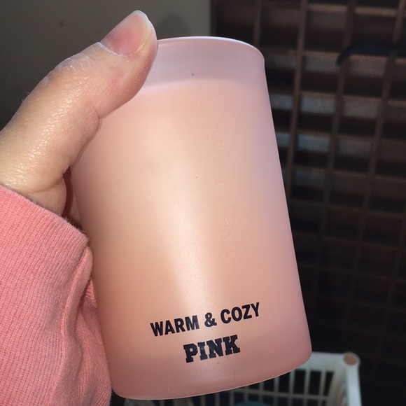 FIrM Lot of 4 candles NEW VS PinK warm & cozy - Picture 6 of 10